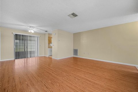 Villa ou maison à vendre à Sebring, Floride: 2 chambres, 98.29 m2 № 2403236 - photo 3