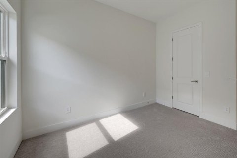 House in Sarasota, Florida 4 bedrooms, 264.77 sq.m. № 2116983 - photo 24