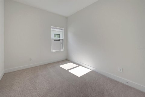 House in Sarasota, Florida 4 bedrooms, 264.77 sq.m. № 2116983 - photo 25