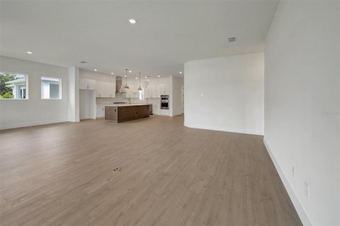 House in Sarasota, Florida 4 bedrooms, 264.77 sq.m. № 2116983 - photo 14