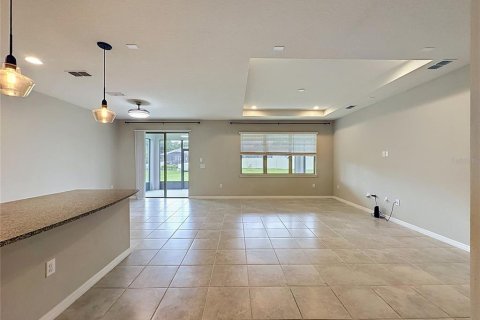 House in Kissimmee, Florida 4 bedrooms, 262.91 sq.m. № 2091468 - photo 14