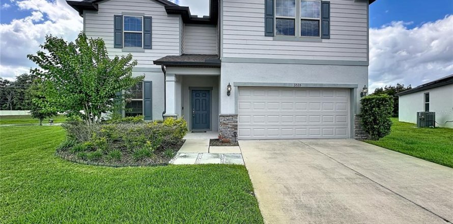 House in Kissimmee, Florida 4 bedrooms, 262.91 sq.m. № 2091468