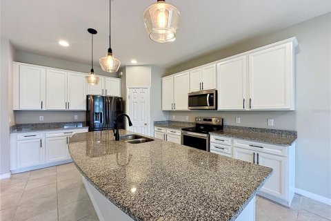 House in Kissimmee, Florida 4 bedrooms, 262.91 sq.m. № 2091468 - photo 20