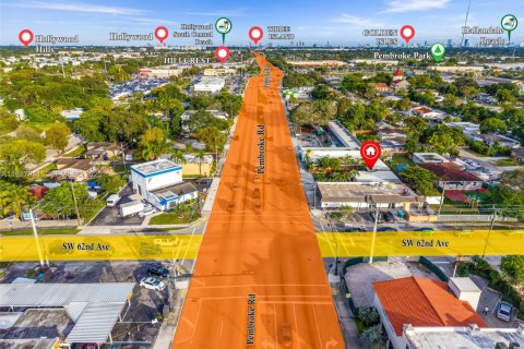 Propiedad comercial en venta en Miramar, Florida № 1993387 - foto 11