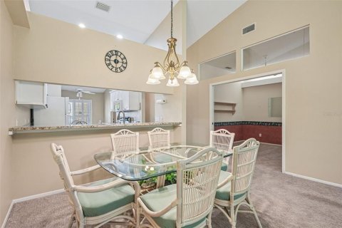 Copropriété à vendre à Sarasota, Floride: 2 chambres, 119.57 m2 № 2437395 - photo 6