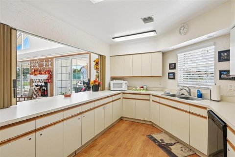 Copropriété à vendre à Sarasota, Floride: 2 chambres, 119.57 m2 № 2437395 - photo 30