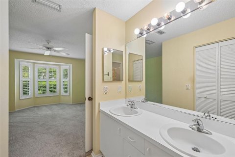 Copropriété à vendre à Sarasota, Floride: 2 chambres, 119.57 m2 № 2437395 - photo 14