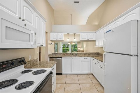 Copropriété à vendre à Sarasota, Floride: 2 chambres, 119.57 m2 № 2437395 - photo 7