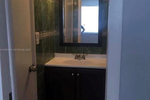 Appartement à louer à Miami Gardens, Floride: 1 chambre, 57.6 m2 № 1987533 - photo 6