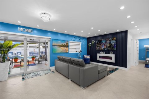 Villa ou maison à vendre à Miami Gardens, Floride: 3 chambres, 94.02 m2 № 2398009 - photo 7
