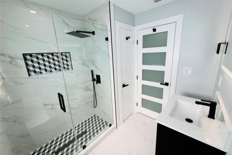 Купить виллу или дом в Кейп-Корал, Флорида 3 спальни, № 1939807 - фото 10