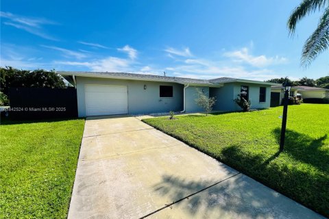 Купить виллу или дом в Кейп-Корал, Флорида 3 спальни, № 1939807 - фото 25