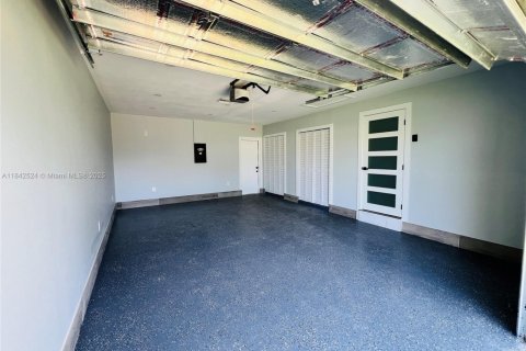 Купить виллу или дом в Кейп-Корал, Флорида 3 спальни, № 1939807 - фото 17