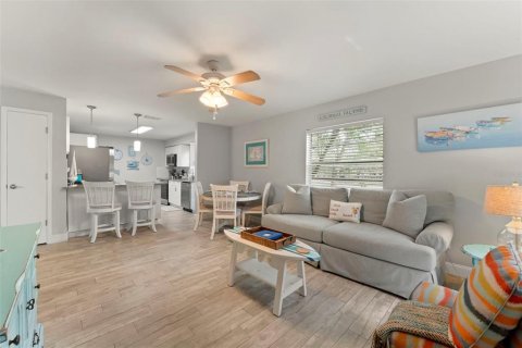 Propiedad comercial en venta en Dunedin, Florida, 4 dormitorios, 154.59 m2 № 1775374 - foto 12