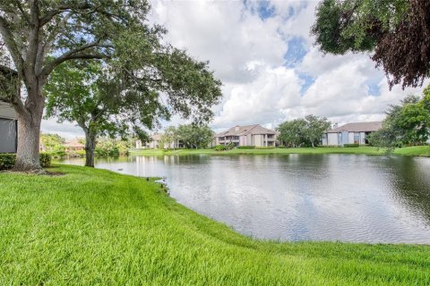 Condo in Saint Petersburg, Florida, 1 bedroom  № 1876241 - photo 3
