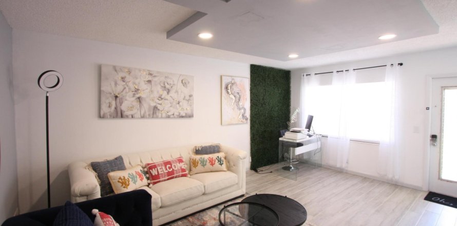 Condominio en Boca Raton, Florida, 2 dormitorios № 1005013