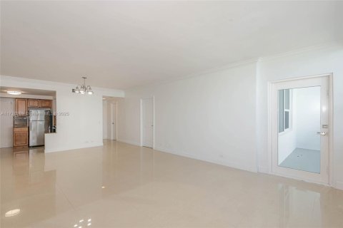 Condo in Hollywood, Florida, 1 bedroom № 1959102 - photo 10