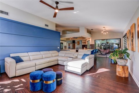 Villa ou maison à vendre à Valrico, Floride: 4 chambres, 213.02 m2 № 2429173 - photo 10