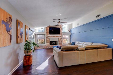 Villa ou maison à vendre à Valrico, Floride: 4 chambres, 213.02 m2 № 2429173 - photo 11