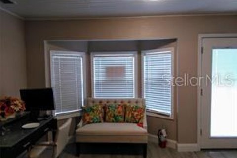 Villa ou maison à louer à Orlando, Floride: 3 chambres, 124.95 m2 № 2399528 - photo 3