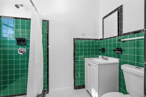 Снять в аренду виллу или дом в Майами, Флорида 2 спальни, 123.1м2, № 1954686 - фото 14