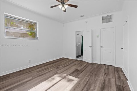Снять в аренду виллу или дом в Майами, Флорида 2 спальни, 123.1м2, № 1954686 - фото 11