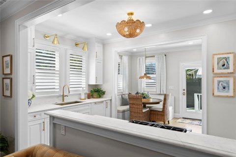 Villa ou maison à vendre à Tampa, Floride: 4 chambres, 156.08 m2 № 2430941 - photo 8