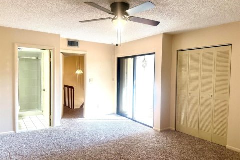 Townhouse in Stuart, Florida 2 bedrooms, 137.12 sq.m. № 2254501 - photo 23