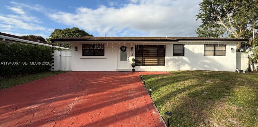 Villa ou maison à Hollywood, Floride 3 chambres, 143.63 m2 № 2004801