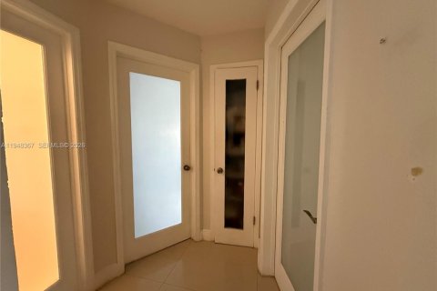 Villa ou maison à vendre à Hollywood, Floride: 3 chambres, 143.63 m2 № 2004801 - photo 11