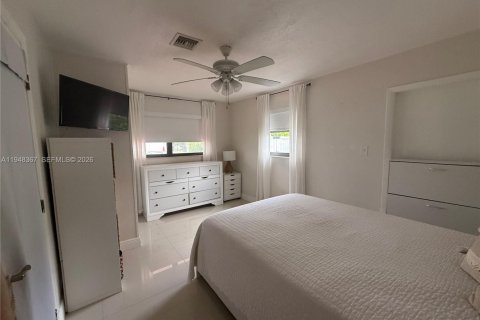 Villa ou maison à vendre à Hollywood, Floride: 3 chambres, 143.63 m2 № 2004801 - photo 17