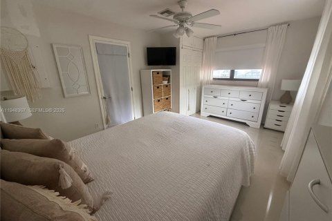 Villa ou maison à vendre à Hollywood, Floride: 3 chambres, 143.63 m2 № 2004801 - photo 20