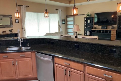 Casa en venta en Winter Haven, Florida, 3 dormitorios, 189.99 m2 № 1658657 - foto 14