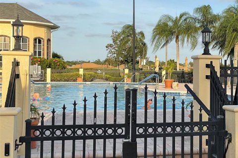 Casa en venta en Winter Haven, Florida, 3 dormitorios, 189.99 m2 № 1658657 - foto 28