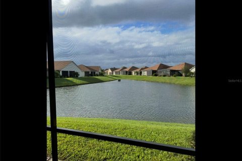Casa en venta en Winter Haven, Florida, 3 dormitorios, 189.99 m2 № 1658657 - foto 4