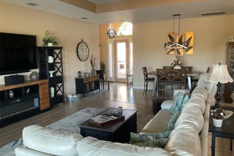 Casa en venta en Winter Haven, Florida, 3 dormitorios, 189.99 m2 № 1658657 - foto 9