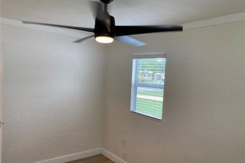 Casa en alquiler en Saint Petersburg, Florida, 3 dormitorios, 104.79 m2 № 1904598 - foto 30