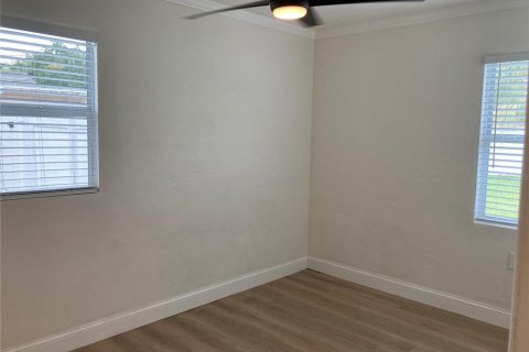 Casa en alquiler en Saint Petersburg, Florida, 3 dormitorios, 104.79 m2 № 1904598 - foto 28