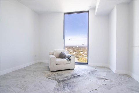 Condo in Saint Petersburg, Florida, 2 bedrooms  № 2388253 - photo 10