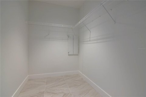 Condo in Saint Petersburg, Florida, 2 bedrooms  № 2388253 - photo 13