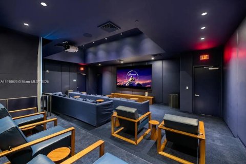Condominio en alquiler en Miami, Florida, 1 dormitorio, 64.66 m2 № 2055030 - foto 24