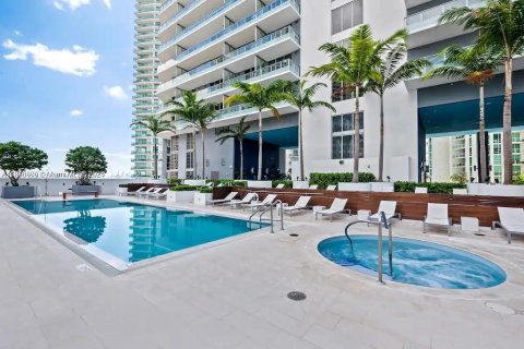 Condominio en alquiler en Miami, Florida, 1 dormitorio, 64.66 m2 № 2055030 - foto 16