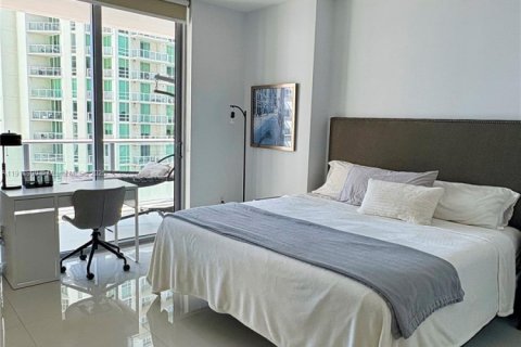 Condominio en alquiler en Miami, Florida, 1 dormitorio, 64.66 m2 № 2055030 - foto 6