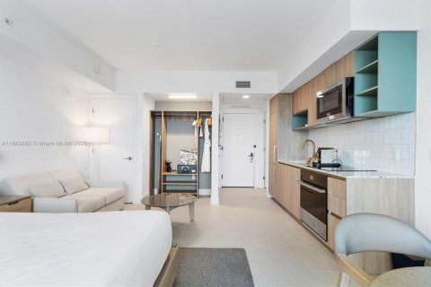 Copropriété à vendre à Miami, Floride: 34.75 m2 № 2037992 - photo 4