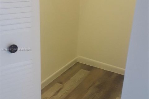 Купить кондоминиум в Дирфилд-Бич, Флорида 1 спальня, 64.57м2, № 2088876 - фото 7
