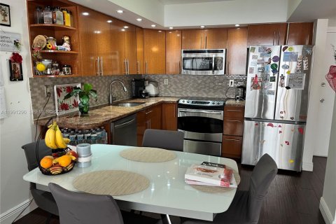 Кондоминиум с 1 спальней в Авентура, Флорида № 2056638