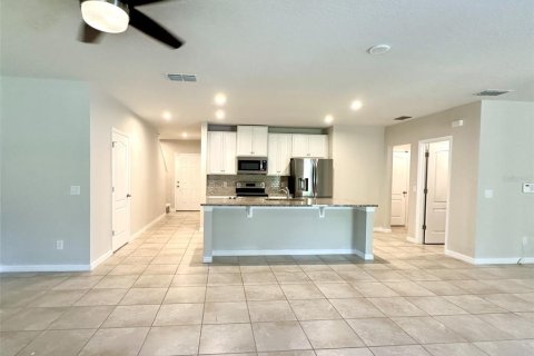 Villa ou maison à louer à Sanford, Floride: 4 chambres, 200.76 m2 № 2100569 - photo 5