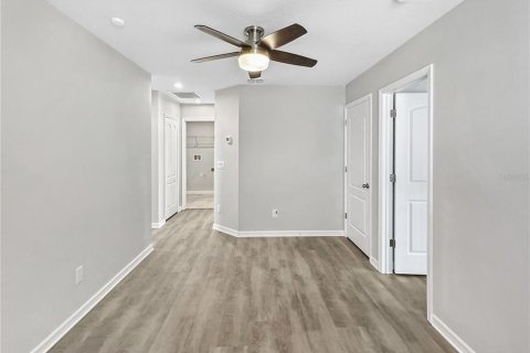 Villa ou maison à louer à Sanford, Floride: 4 chambres, 200.76 m2 № 2100569 - photo 6