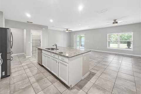 Villa ou maison à louer à Sanford, Floride: 4 chambres, 200.76 m2 № 2100569 - photo 3