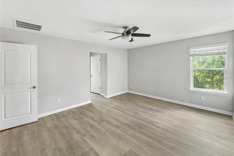 Villa ou maison à louer à Sanford, Floride: 4 chambres, 200.76 m2 № 2100569 - photo 11